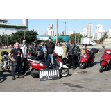 aula de pilotagem de moto para iniciantes