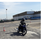 contratação de escola de treinamento para motociclista Rio Pequeno