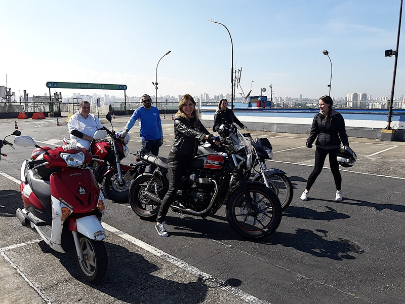 Contratação de Escola de Curso para Motociclistas Iniciantes São José do Rio Preto - Escola de Curso de Pilotagem Defensiva para Motociclistas