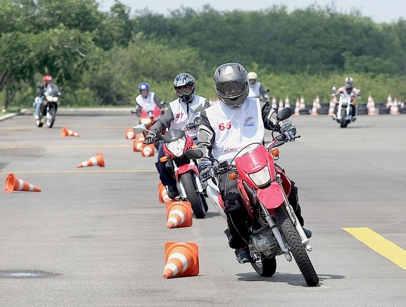 Curso de Direção Preventiva Corporativa Sapopemba - Direção Preventiva e Defensiva para Moto