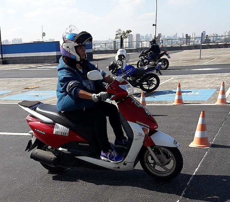 Curso de Pilotagem e Direção Defensiva Praia Grande - Curso de Pilotagem de Scooters e Motonetas