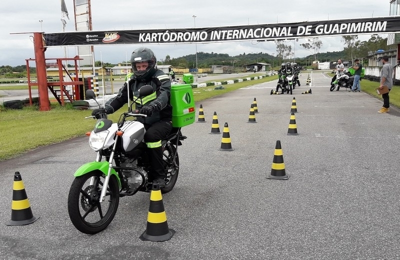 Curso para Motociclistas de Direção Centro de São Paulo - Treinamento de Pilotagem para Motociclistas