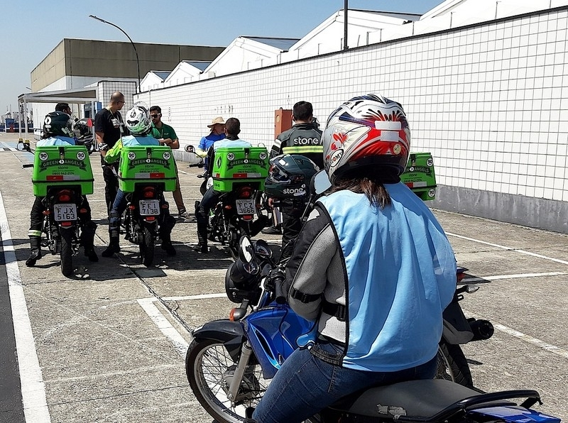 Direção Defensiva Moto Preço Alto de Pinheiros - Direção Defensiva para Motos