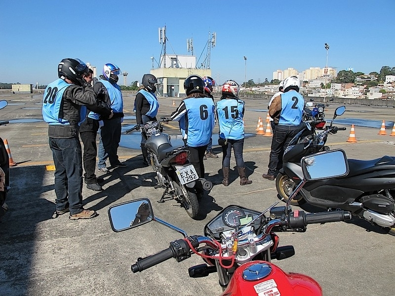 Direção Defensiva para Motociclistas Santana - Direção Defensiva Corretiva