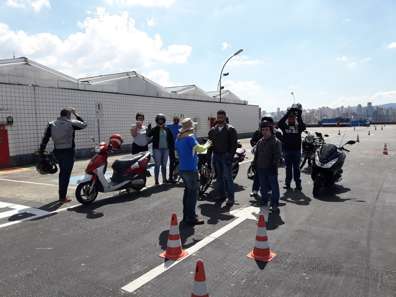 Escola de Curso de Direção Preventiva para Empresa Consolação - Escola de Direção Preventiva e Defensiva para Moto