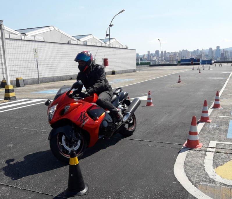 Onde Encontrar Direção Preventiva para Motociclistas Parque do Carmo - Direção Preventiva para Motociclistas
