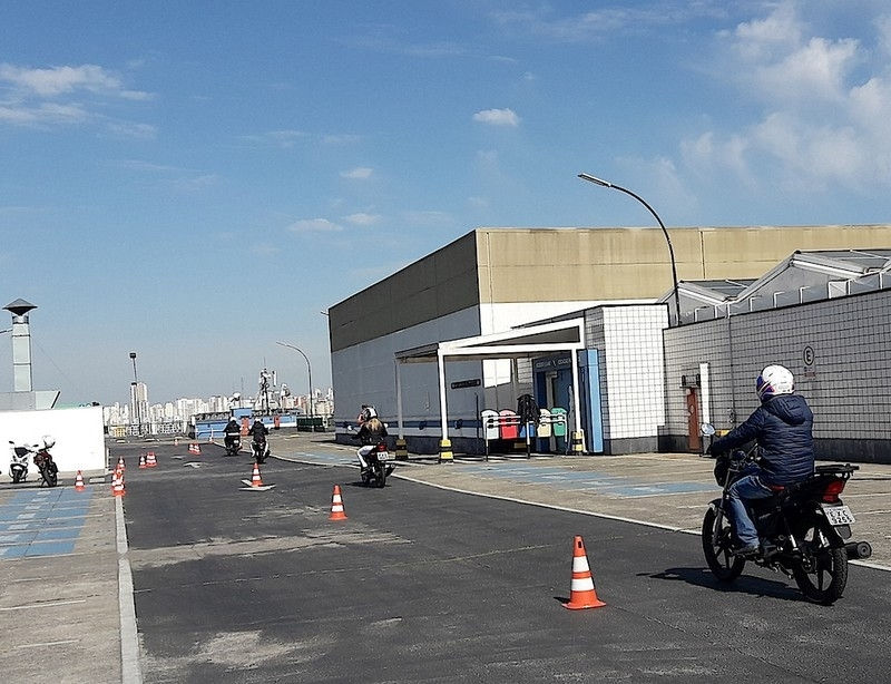 Onde Encontro Aula de Segurança no Trânsito para Habilitados Ponte Rasa - Aula de Segurança no Trânsito para Motoristas