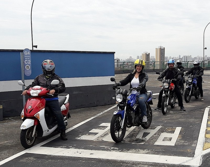 Onde Encontro Aula para Dirigir Moto Parque São Jorge - Aula para Motociclistas de Direção Preventiva