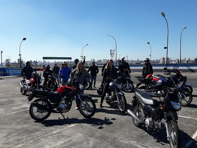 Onde Encontro Curso de Pilotagem para Motociclistas Tatuapé - Curso para Motociclistas de Direção