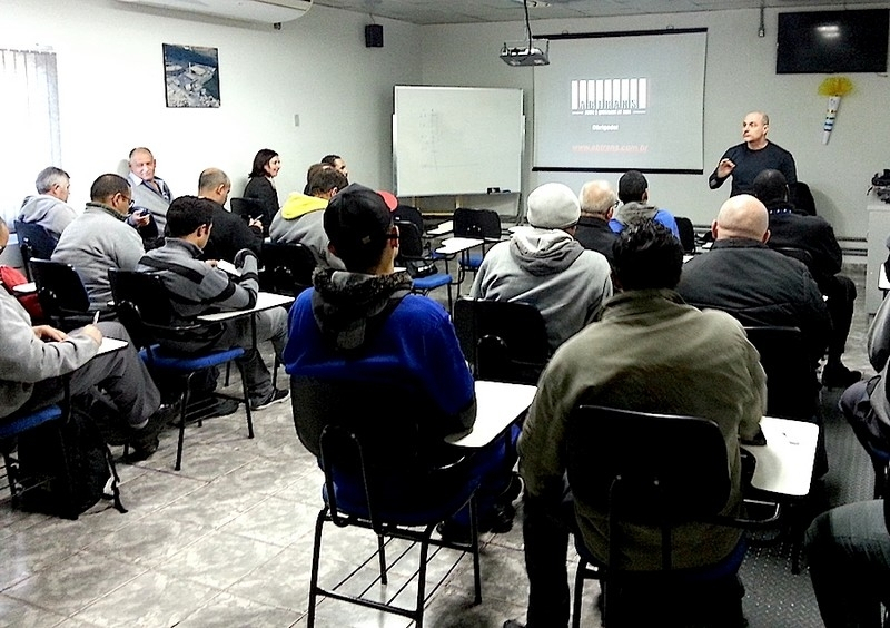 Onde Encontro Palestra Corporativa sobre Segurança no Trânsito Parque Santa Madalena - Palestra sobre Segurança no Trânsito em Empresa