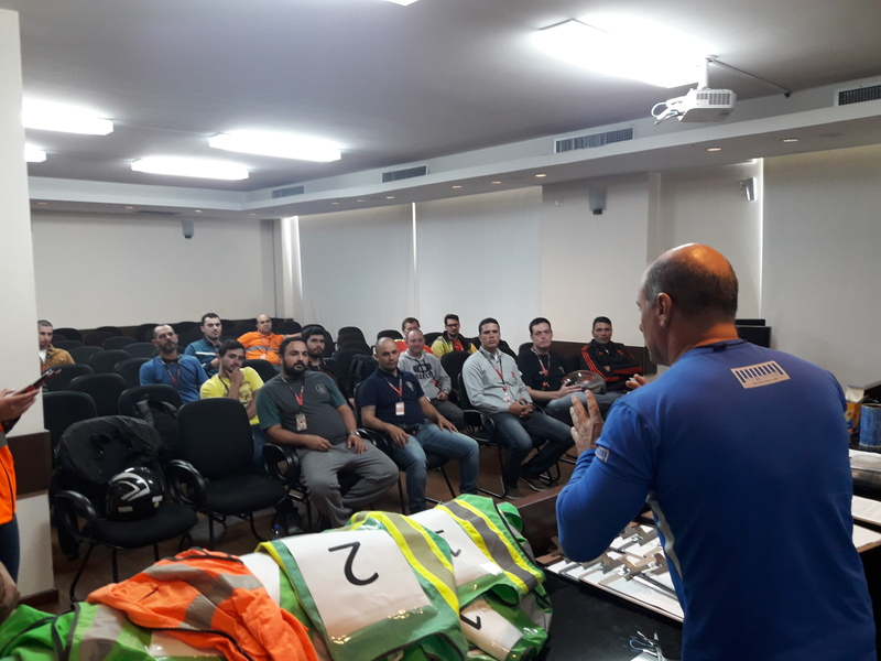 Palestra sobre Como Reduzir Acidente com Motociclista Consolação - Palestra sobre Redução de Acidente com Moto