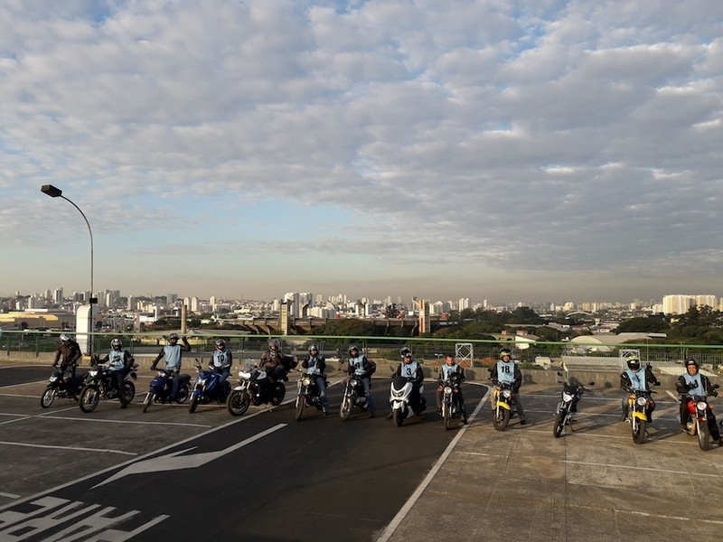Quanto Custa Aula de Pilotagem Defensiva Lauzane Paulista - Aula de Pilotagem para Moto
