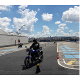 Escola de Cursos de Pilotagem de Moto para Mulheres