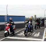 onde encontro aula para dirigir moto Atibaia