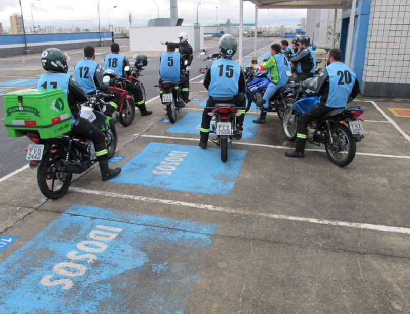 Treinamento de Segurança de Motociclista Preço Nova Piraju - Treinamento SIPAT para Motociclistas