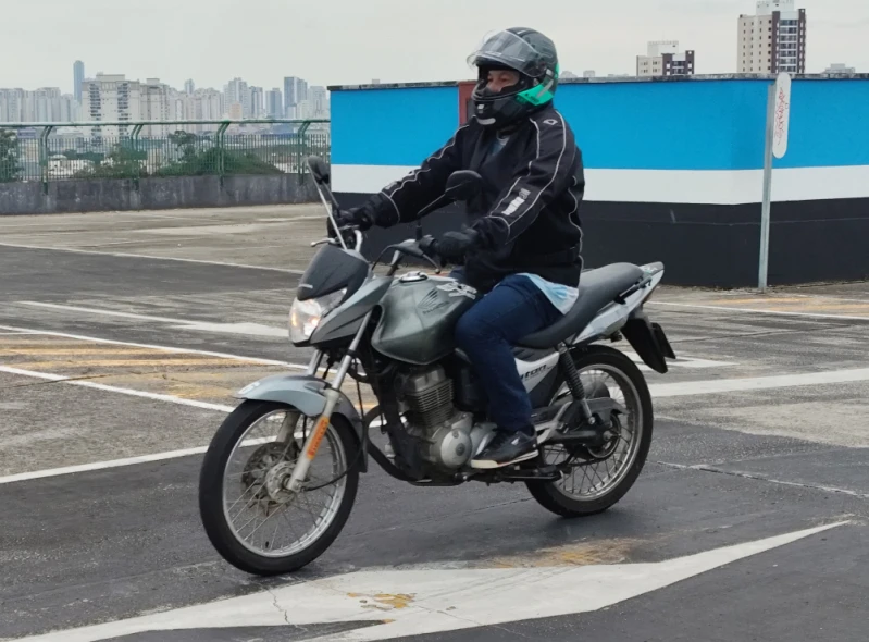 Aula Prática de Moto para Mulheres Jardim Guarapiranga