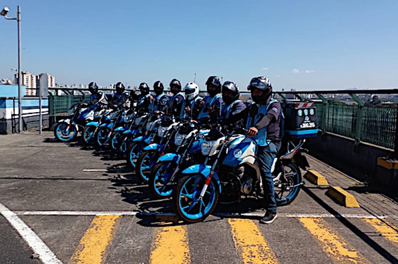 curso de pilotagem de moto para empresas