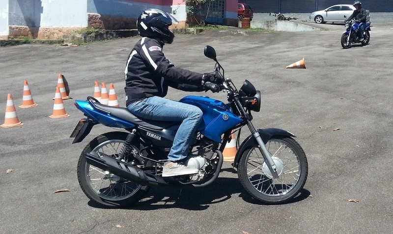 curso para pilotar scooters e motonetas