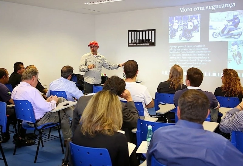 palestra sobre prevenção de acidente de trânsito - SIPAT