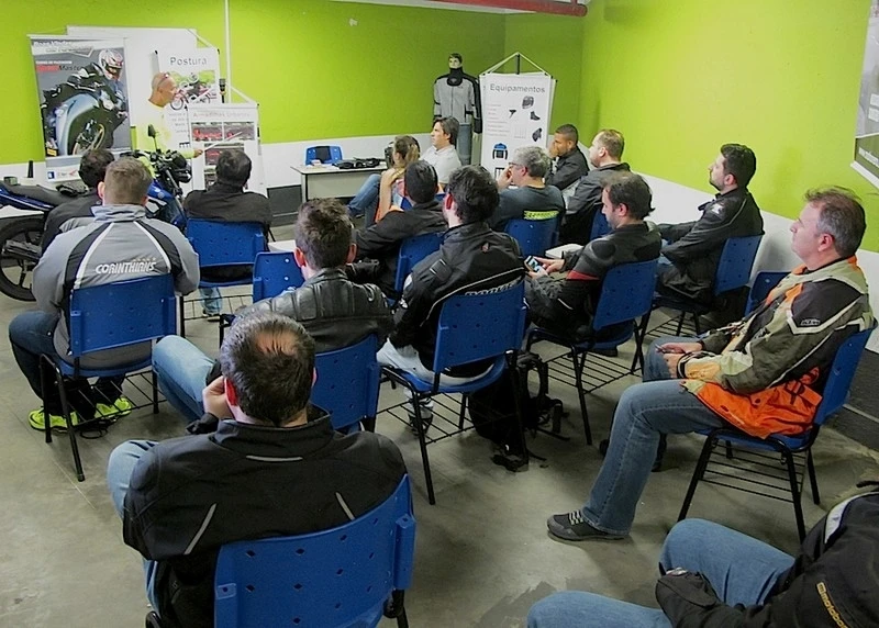 palestra sobre segurança no trânsito para empresa