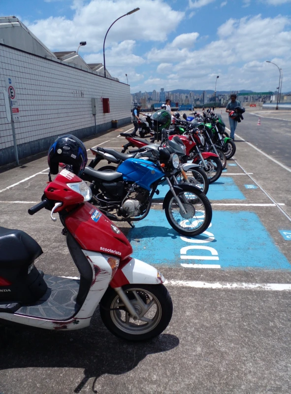 treinamento de condutores de moto corporativo