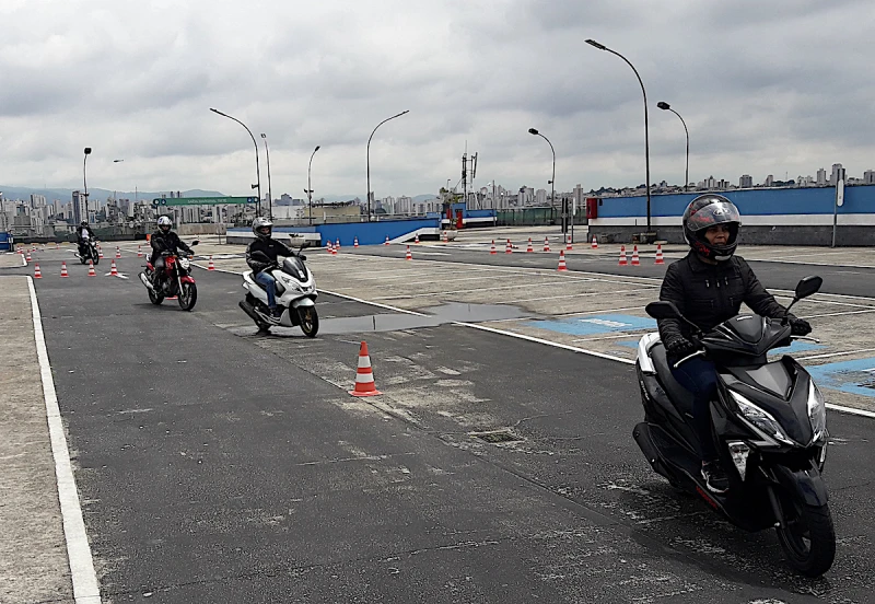 treinamento de segurança de motociclista