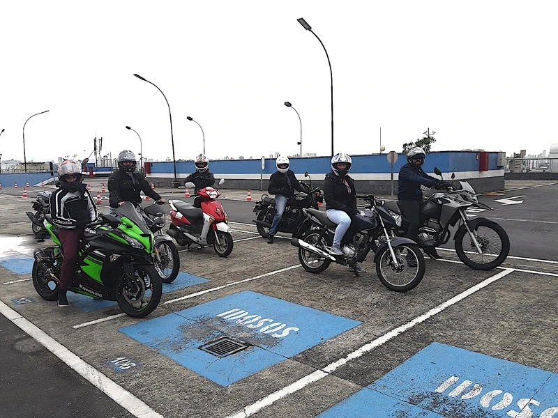 Aula de Moto para Colaboradores